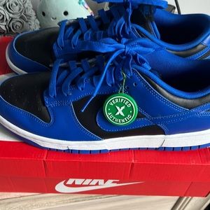 Black hyper cobalt dunks